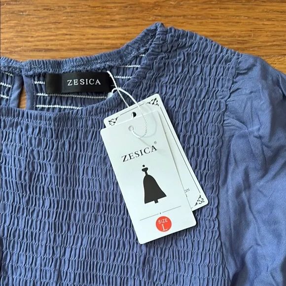 Casual Blue Tiered Sundress with Bishop Sleeves - Picture 2 of 4